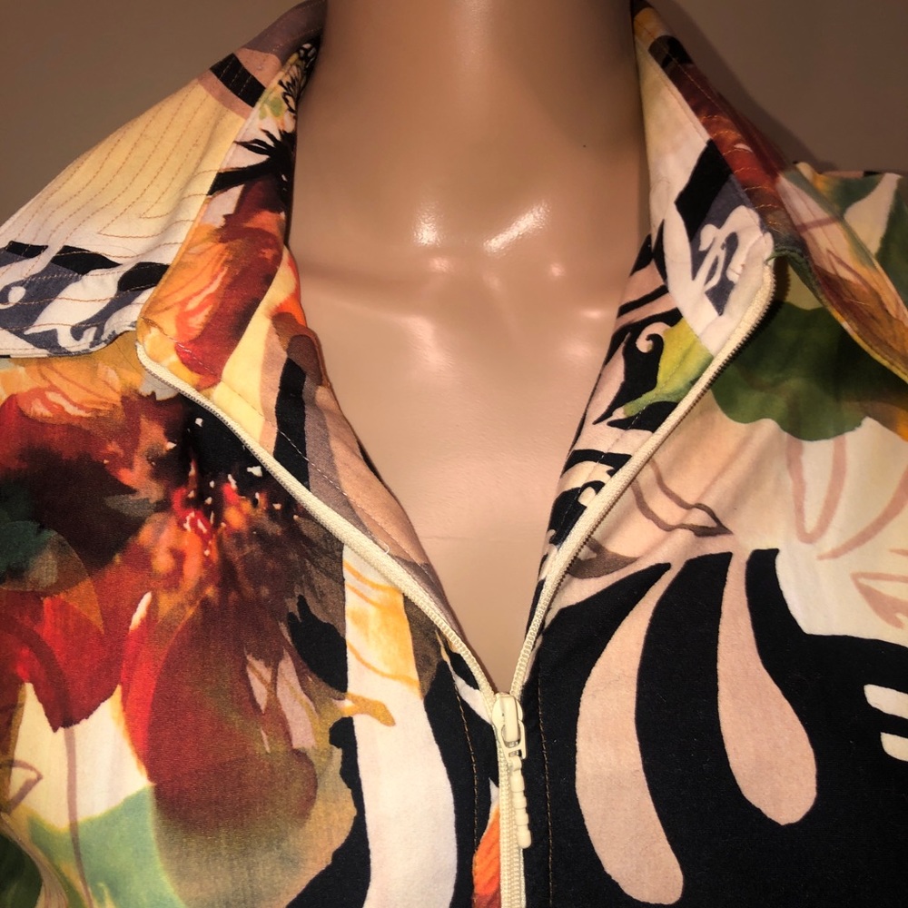 Designer jacket. - Picture 2 of 8